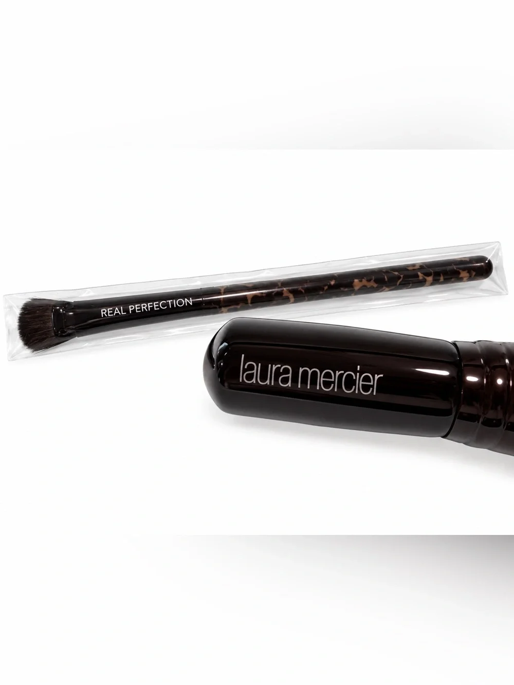 Laura Mercier Bronzer Brush + Real Perfection Makeup Brush – NEW/UNUSED